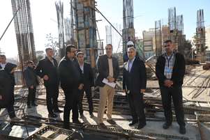 بازدید رئیس دانشگاه علوم پزشکی شیراز از روند پیشرفت ۹ پروژه عمرانی سلامت‌محور در شیراز